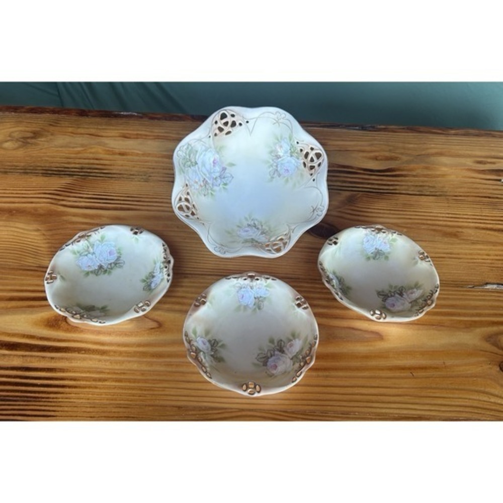 4-PC Antique Royal Bayreuth Ivory KL Bavaria Hand Painted Pierced Rim‎ Bowls